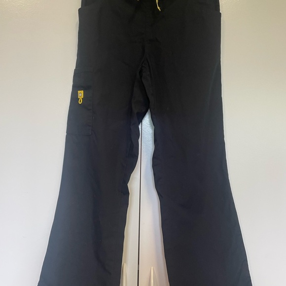 Wonderwink scrub pants - small black - worn one shift - Picture 5 of 6